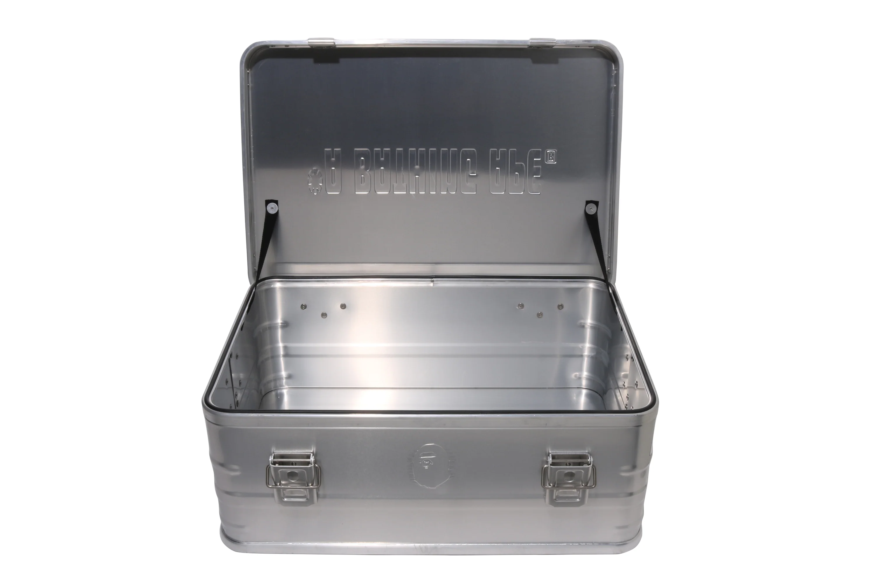 BAPE ALUMINUM CONTAINER 46L - Image 6