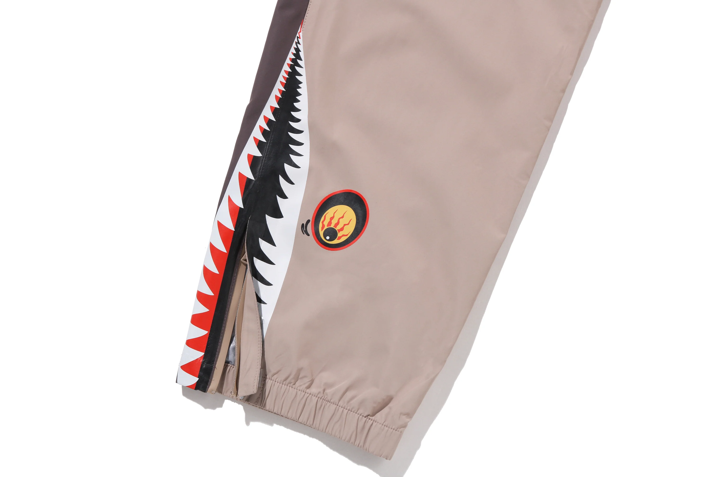BAPE BY KAZUKI KURAISHI BELTED 3-LAYER SHARK PANTS - Image 3