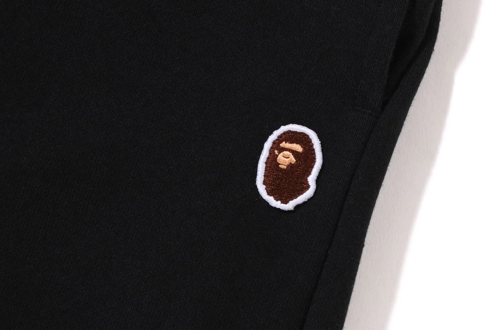 APE HEAD ONE POINT OVERSIZED SWEAT SHORTS LADIES - Image 3