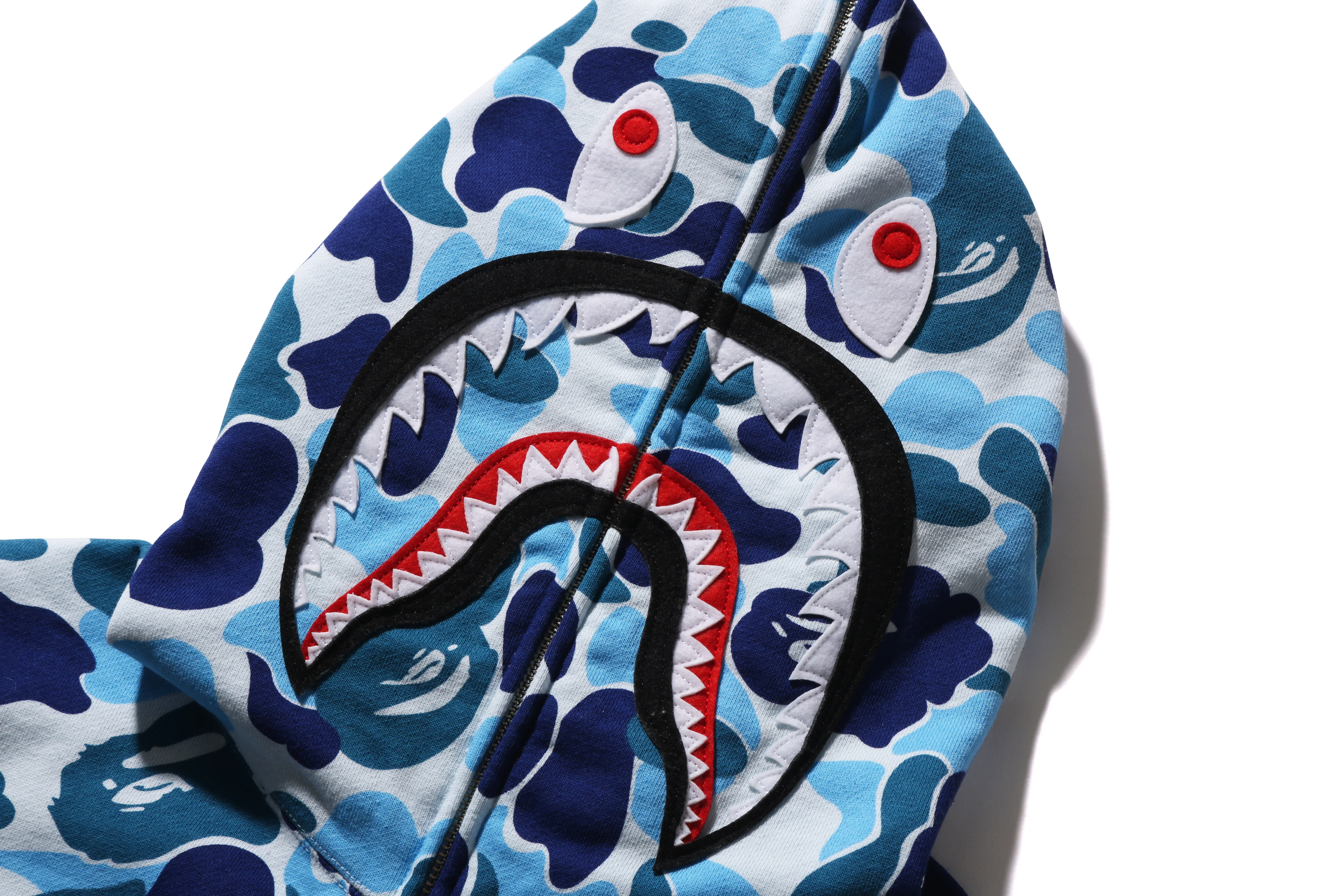 ABC CAMO SHARK FULL ZIP HOODIE - Image 4