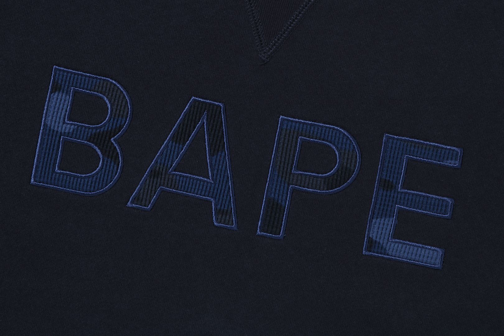 BAPE PATCH RELAXED FIT CREWNECK MENS - Image 11