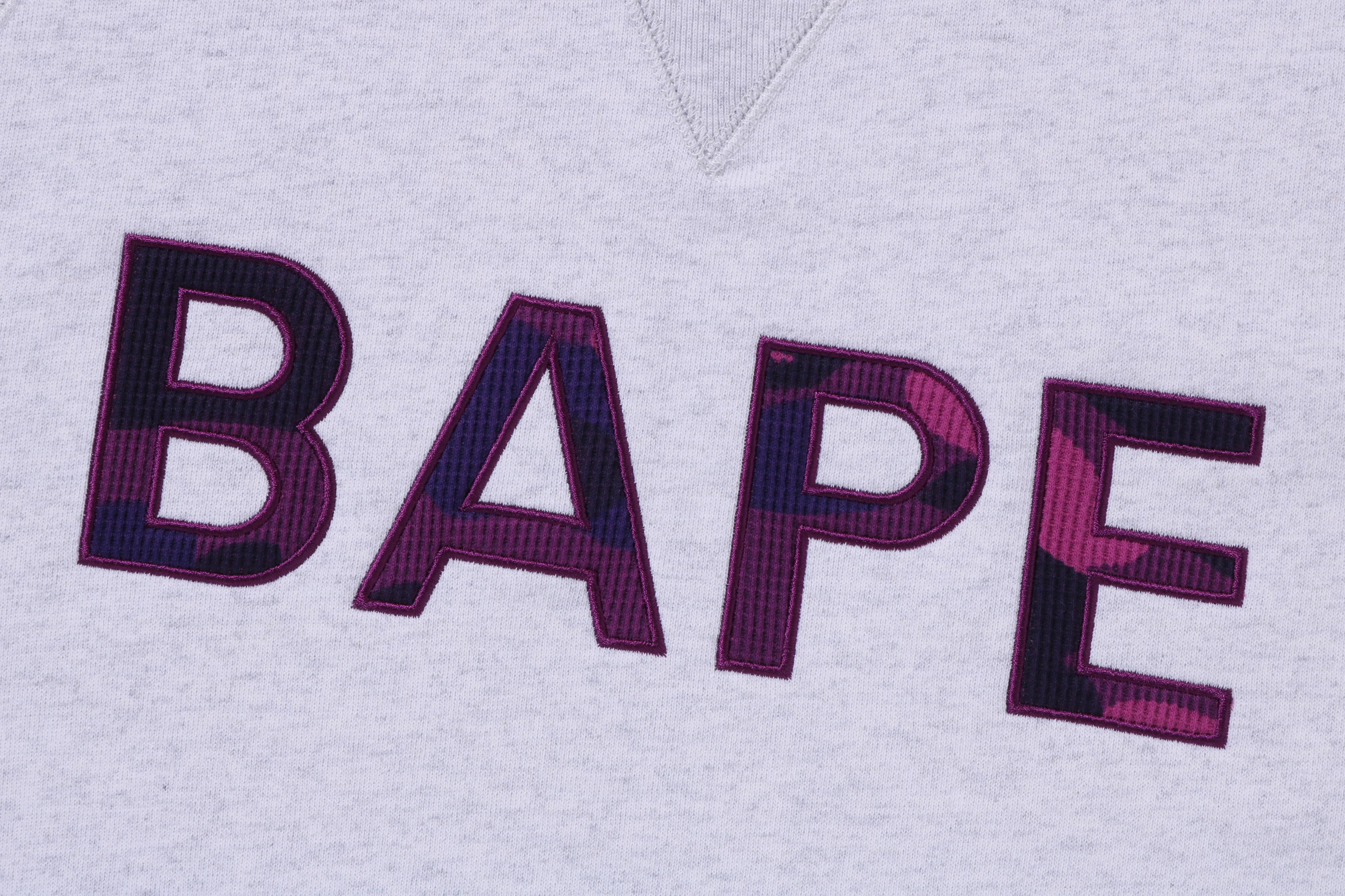 BAPE PATCH RELAXED FIT CREWNECK MENS - Image 8