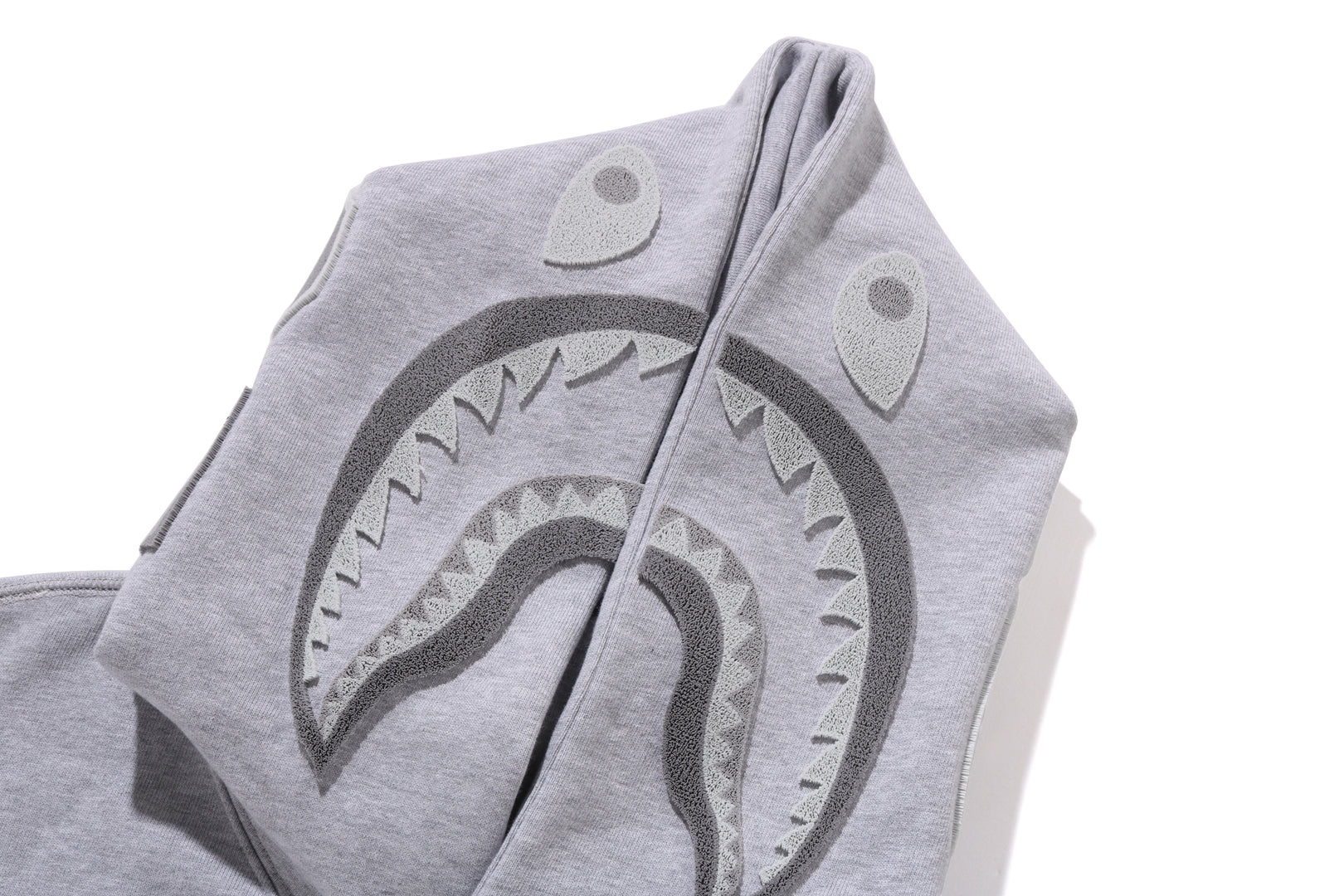 SHARK LOGO RELAXED FIT PULLOVER HOODIE MENS - Image 10