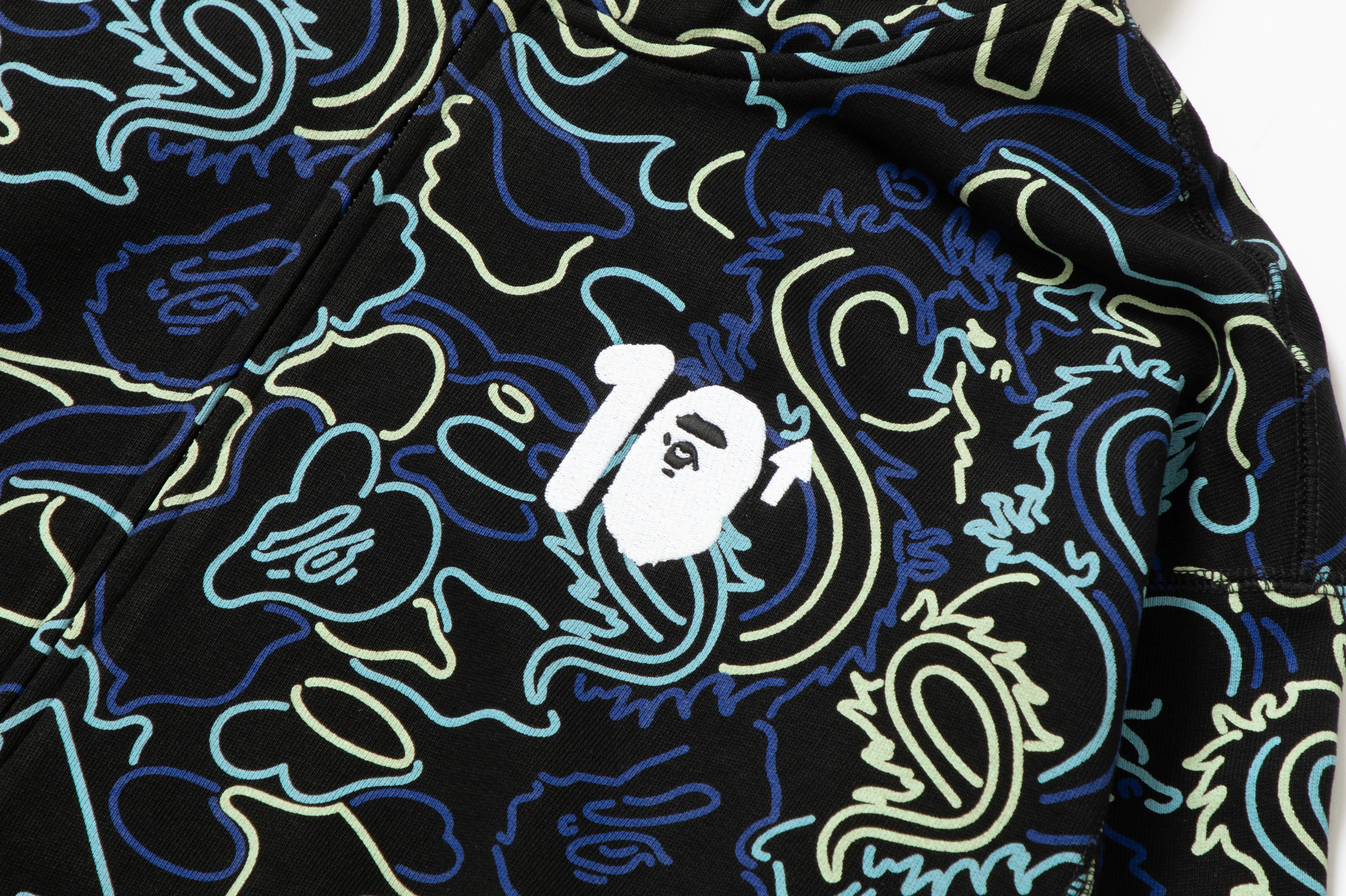 BAPE X 88RISING GLOW IN THE DARK CAMO SHARK FULL ZIP HOODIE - Image 6