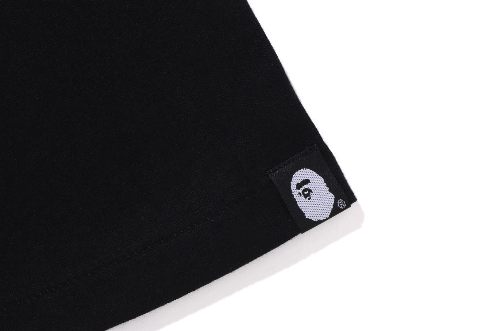 BAPE X BOUNTY HUNTER - MAD SHARK TEE MENS - Image 5