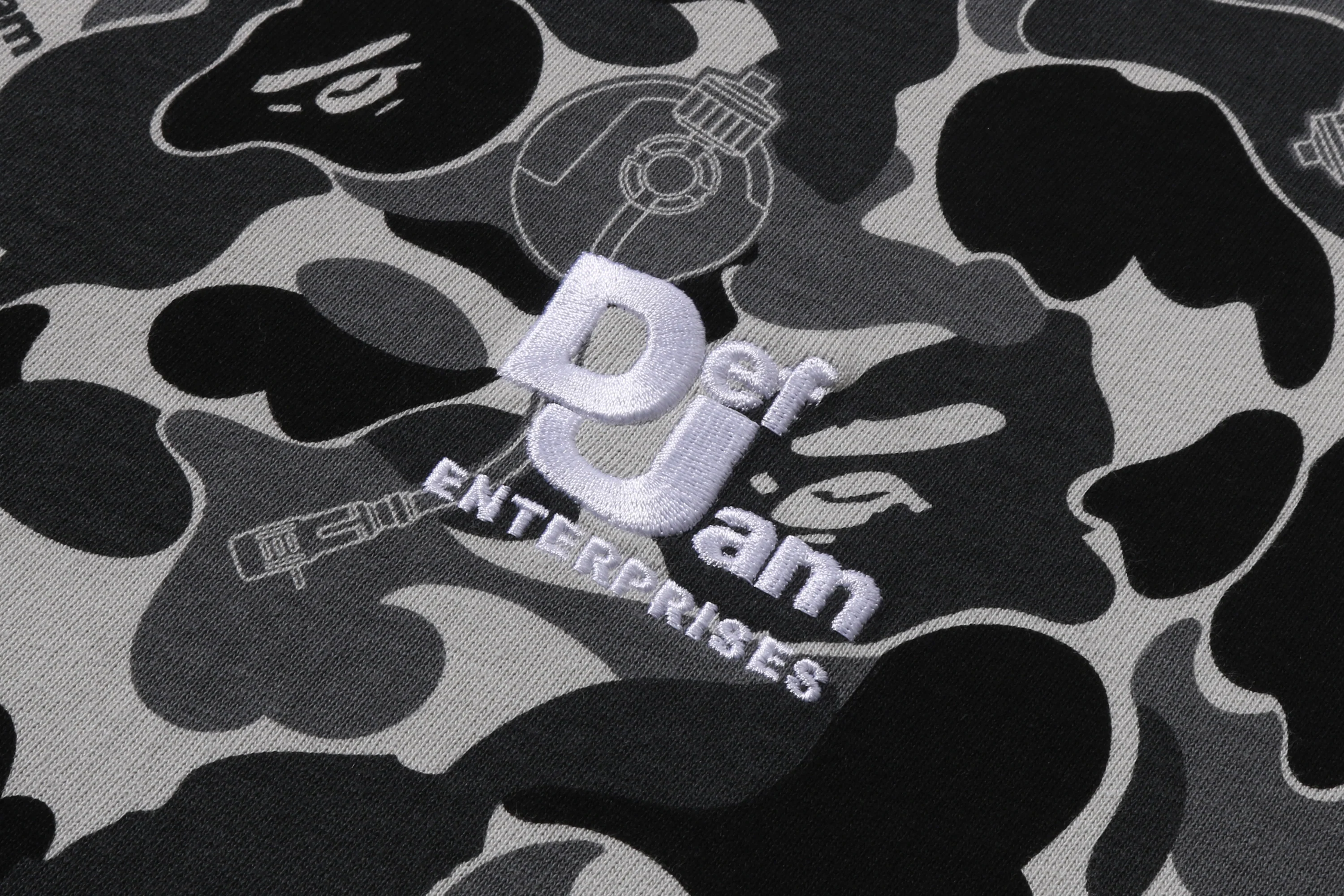 BAPE X DEF JAM CAMO RELAXED FIT TEE - Image 3